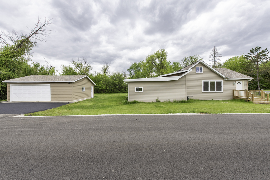Homes for sale in Antioch, IL | 40510 N Marcus St, Antioch, IL 60002 | MLS# 12662308
