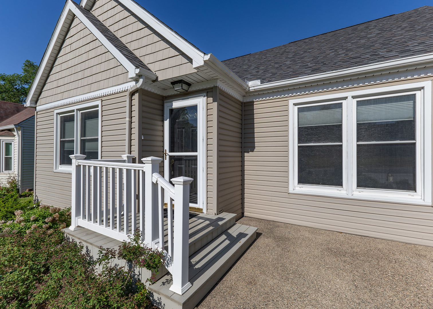 Homes for sale in Geneseo, IL | 509 S Henry St, Geneseo, IL 61254 | MLS# 12662321