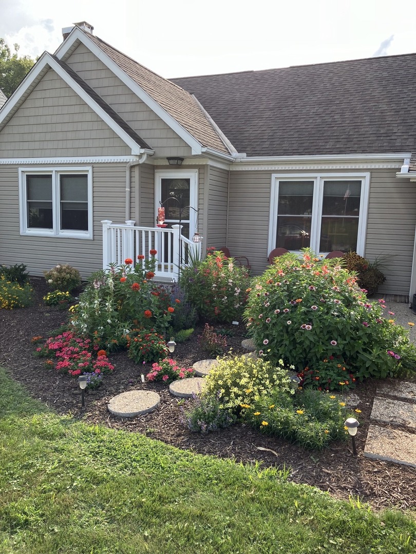 Homes for sale in Geneseo, IL | 509 S Henry St, Geneseo, IL 61254 | MLS# 12662321