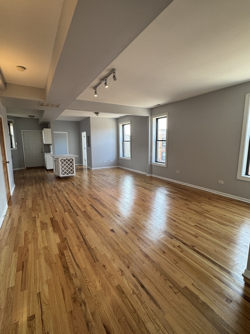 Homes for sale in Chicago, IL | 5900 S King Dr #C-3, Chicago, IL 60637 | MLS# 12662325