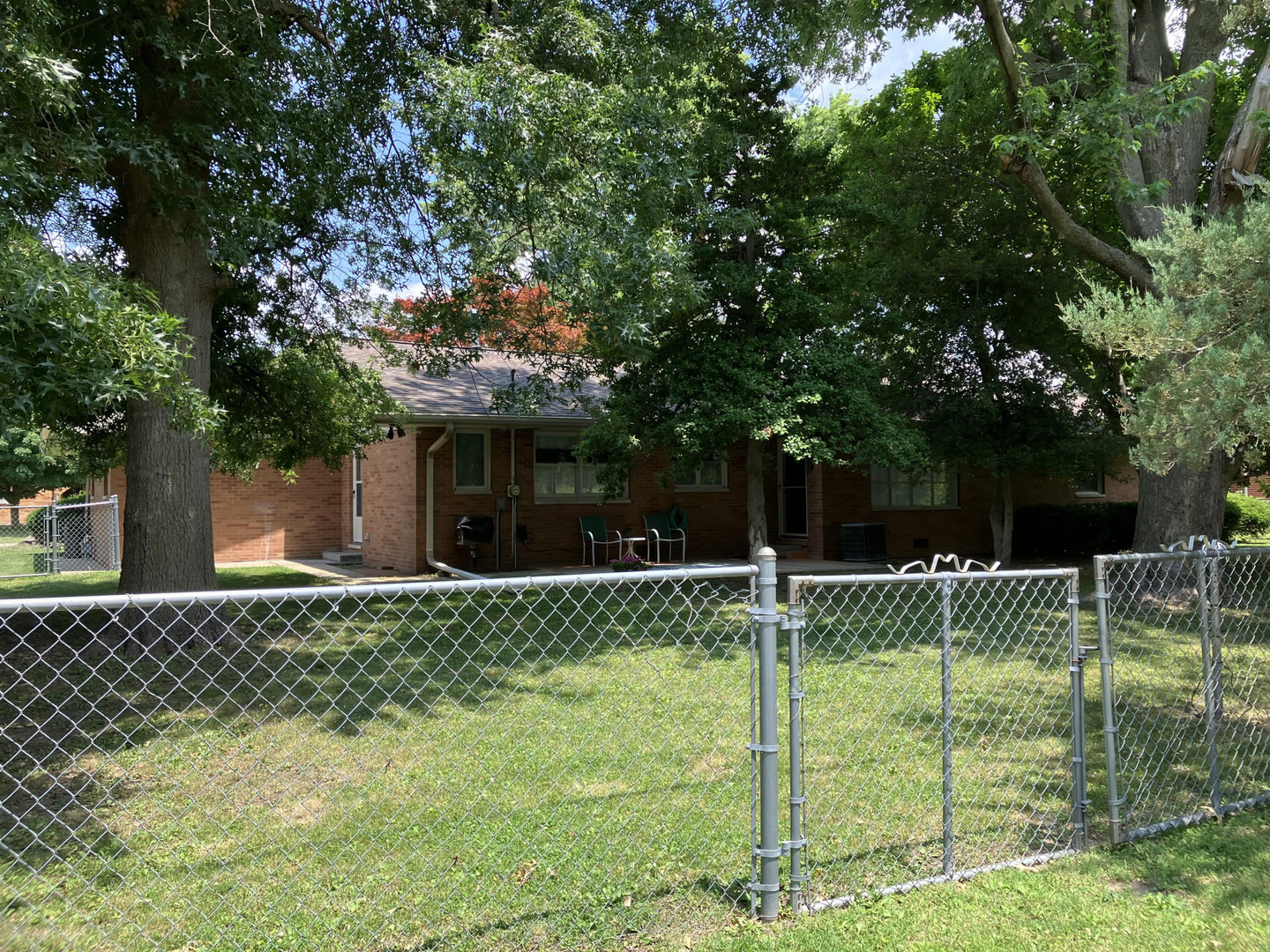 Homes for sale in Mattoon, IL | 425 Crestmore Ave, Mattoon, IL 61938 | MLS# 12662452