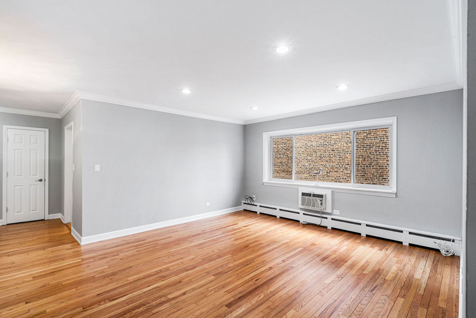 Homes for sale in Chicago, IL | 1441 W Farwell Ave #3C, Chicago, IL 60626 | MLS# 12662508
