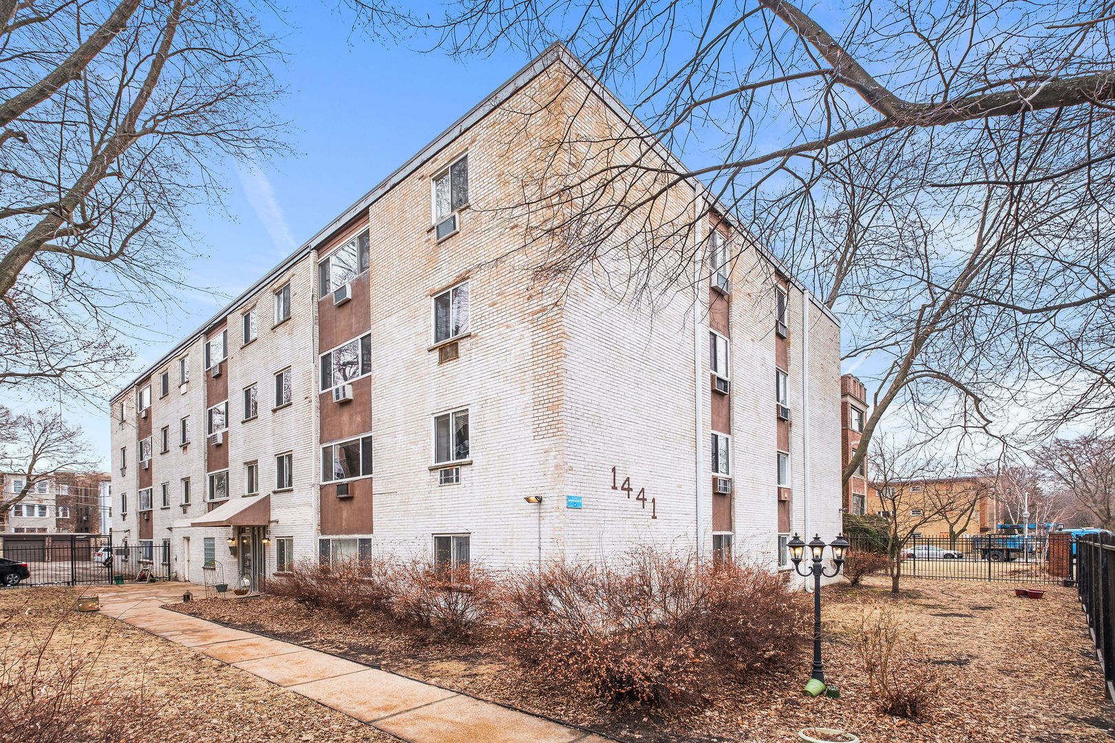 Homes for sale in Chicago, IL | 1441 W Farwell Ave #3C, Chicago, IL 60626 | MLS# 12662508