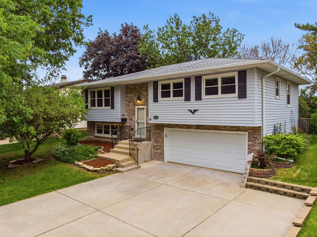 Homes for sale in Hanover Park, IL | 7341 East Ave, Hanover Park, IL 60133 | MLS# 12662628