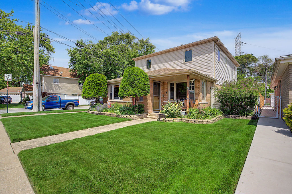 Homes for sale in Chicago, IL | 12801 S Exchange Ave, Chicago, IL 60633 | MLS# 12662649