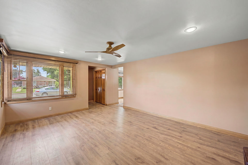Homes for sale in Chicago, IL | 12801 S Exchange Ave, Chicago, IL 60633 | MLS# 12662649