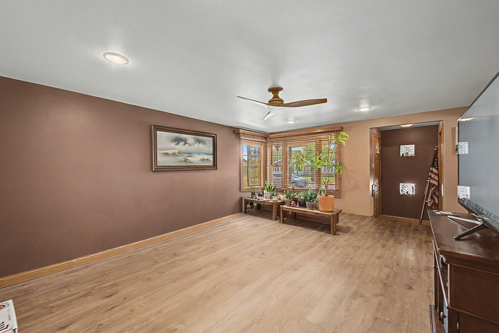 Homes for sale in Chicago, IL | 12801 S Exchange Ave, Chicago, IL 60633 | MLS# 12662649