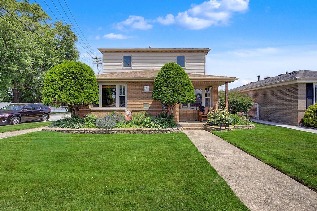 Homes for sale in Chicago, IL | 12801 S Exchange Ave, Chicago, IL 60633 | MLS# 12662649
