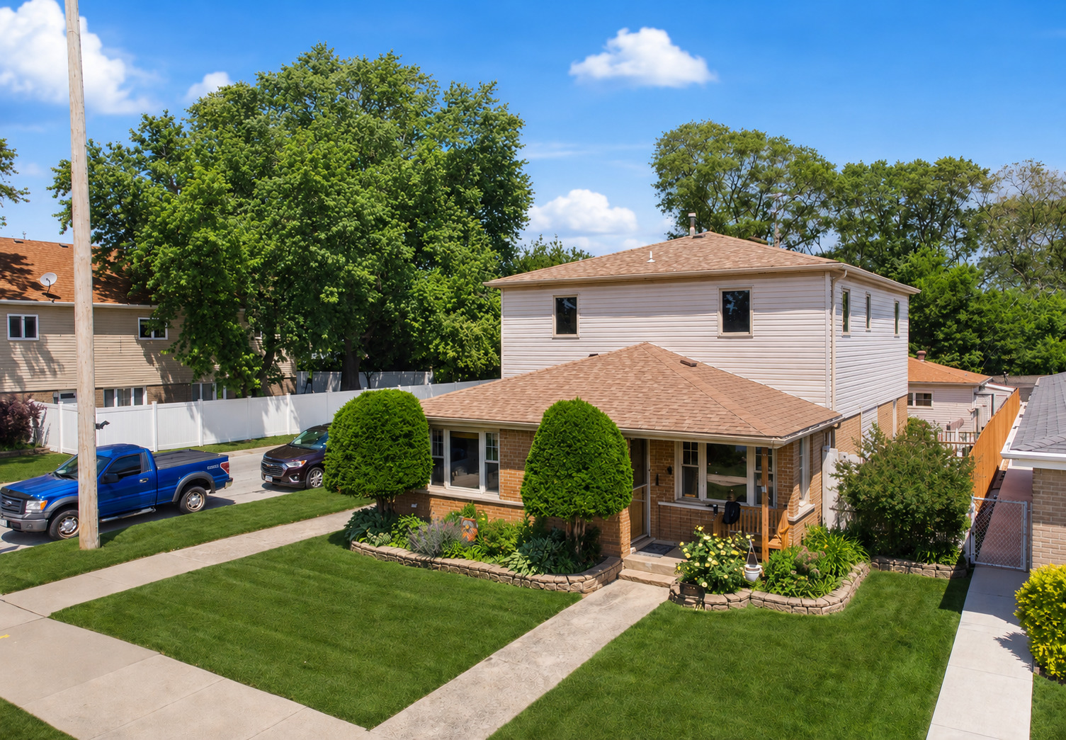 Homes for sale in Chicago, IL | 12801 S Exchange Ave, Chicago, IL 60633 | MLS# 12662649