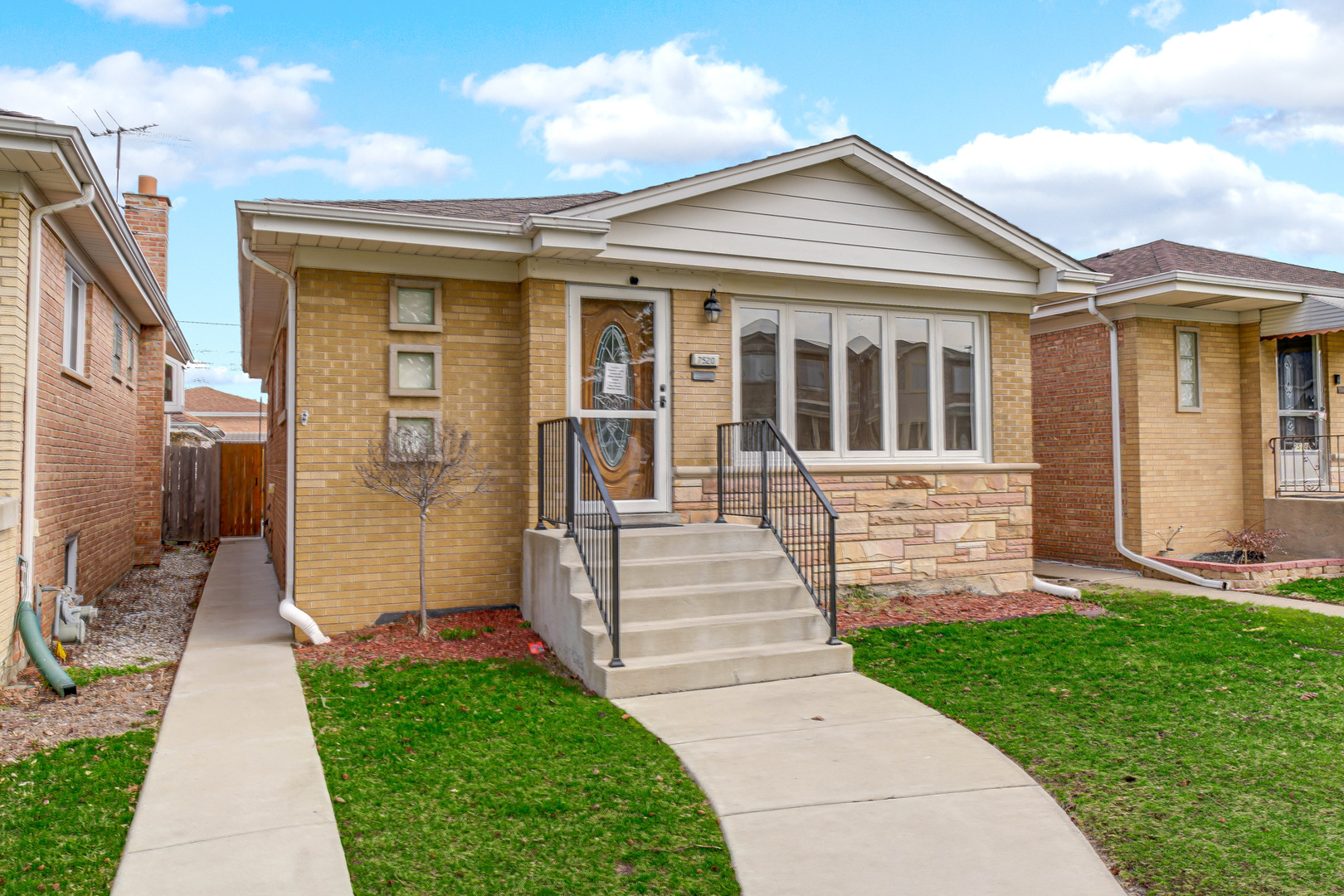Homes for sale in Harwood Heights, IL | 7520 W Carmen Ave, Harwood Heights, IL 60706 | MLS# 12662666