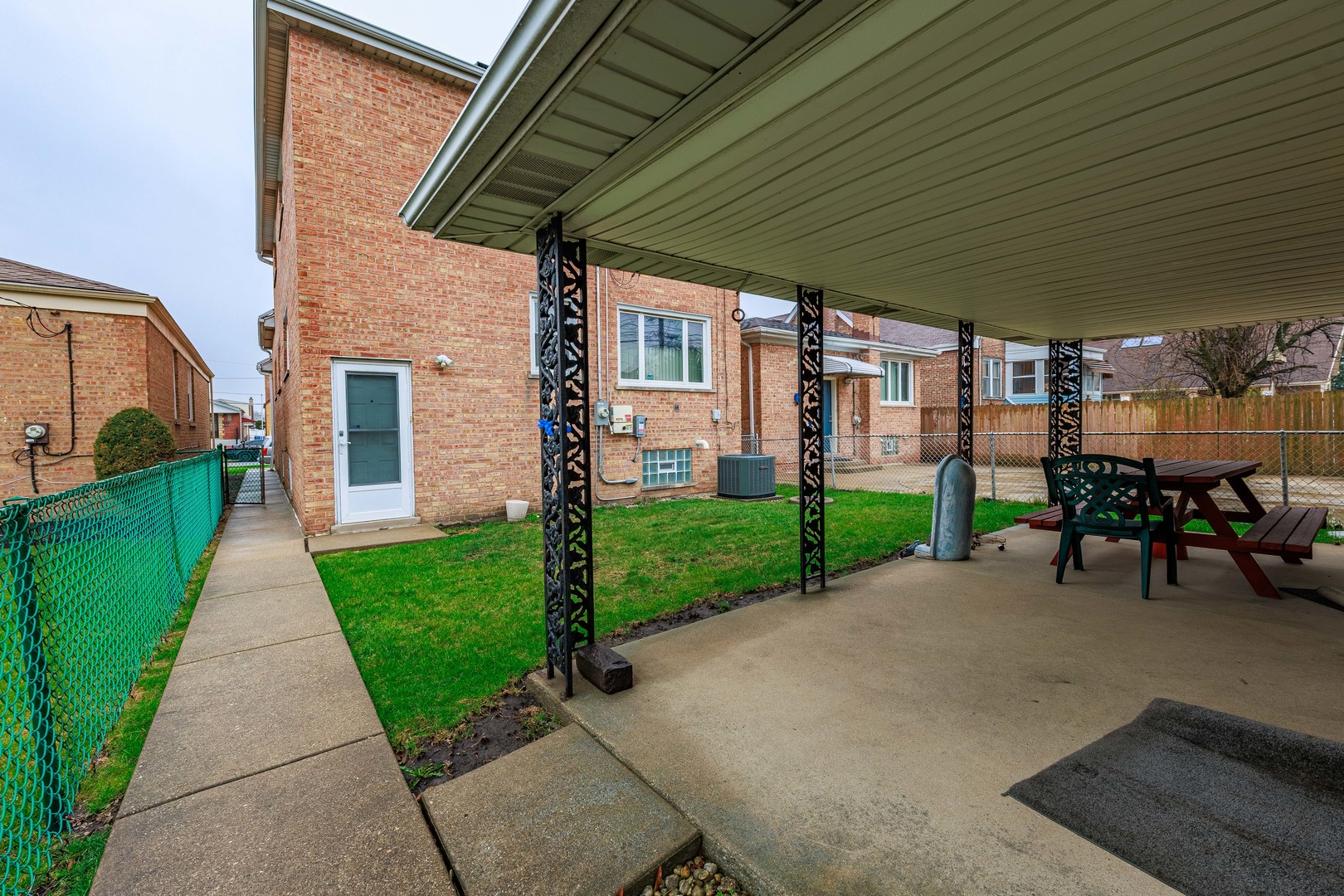 Homes for sale in Chicago, IL | 5530 S Merrimac Ave, Chicago, IL 60638 | MLS# 12662690