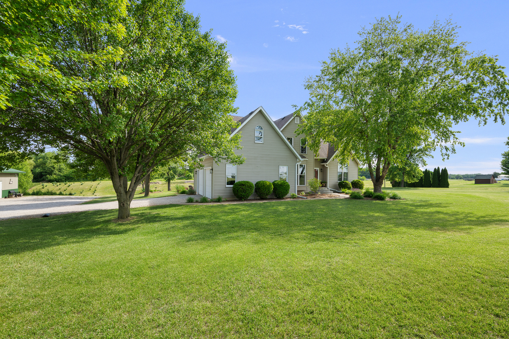 Homes for sale in Port Byron, IL | 23720 101st Ave, Port Byron, IL 61275 | MLS# 12662718