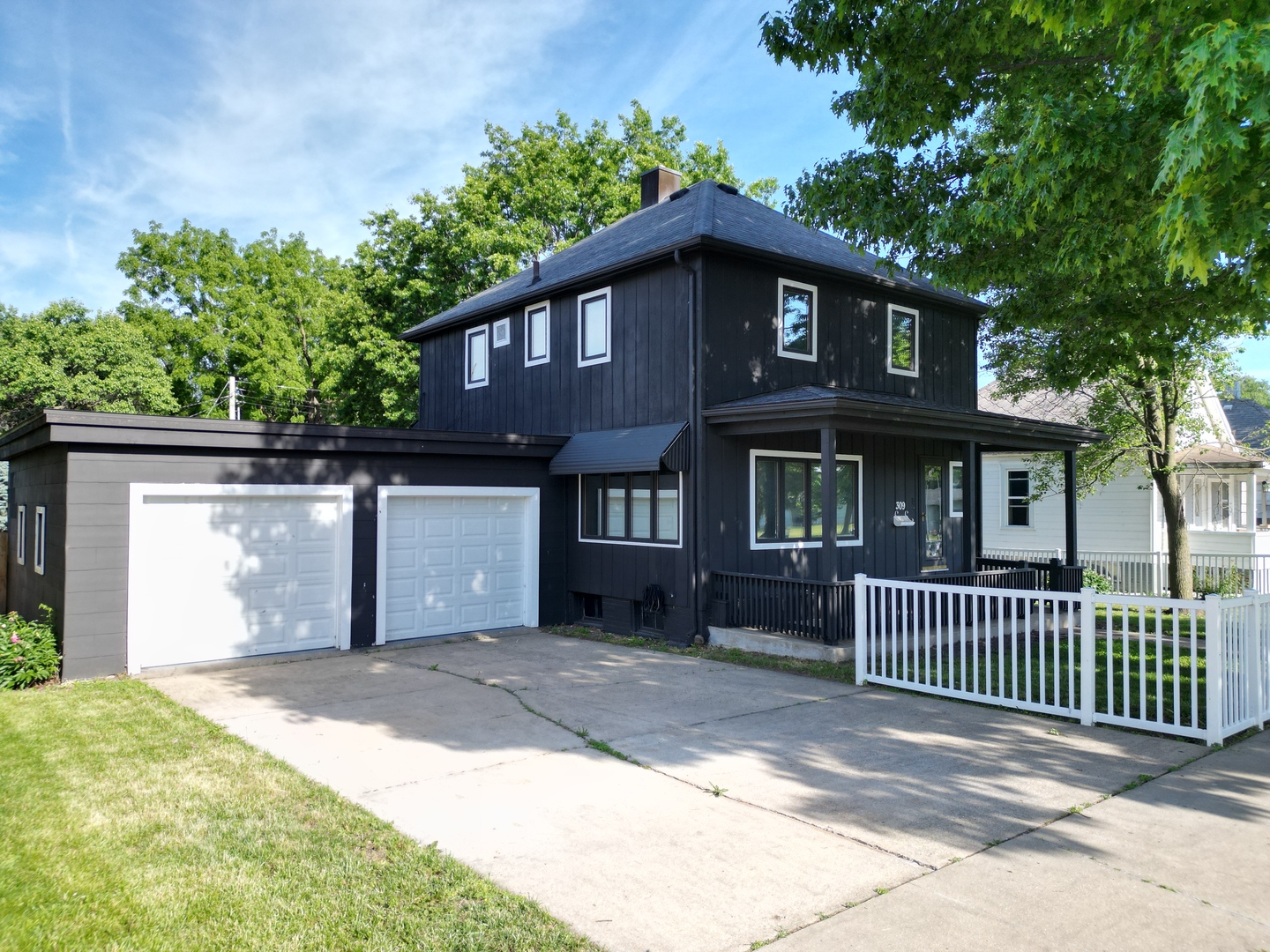 Homes for sale in Hoopeston, IL | 309 N Market St, Hoopeston, IL 60942 | MLS# 12662764