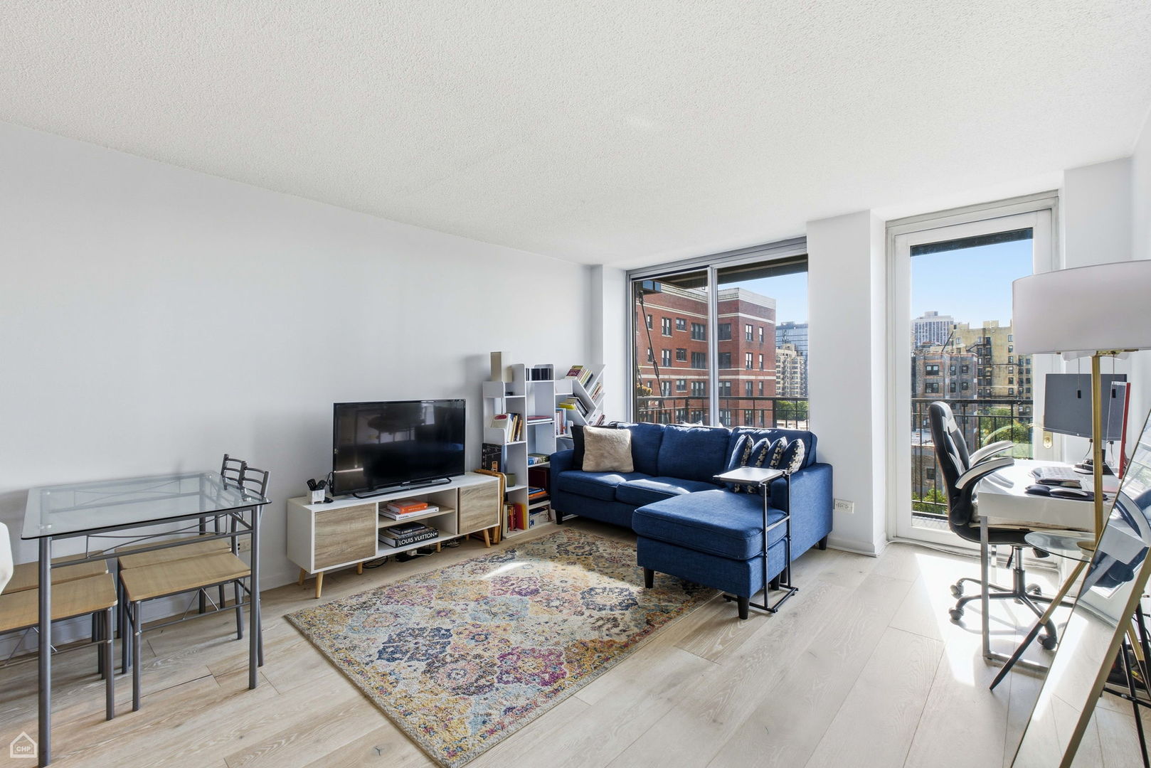Homes for sale in Chicago, IL | 450 W Briar Pl #10H, Chicago, IL 60657 | MLS# 12662799