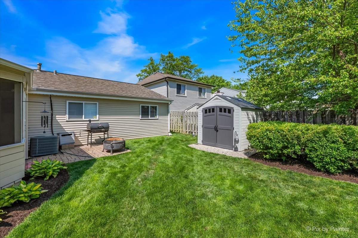 Homes for sale in Roselle, IL | 575 Rodenburg Rd, Roselle, IL 60172 | MLS# 12662870