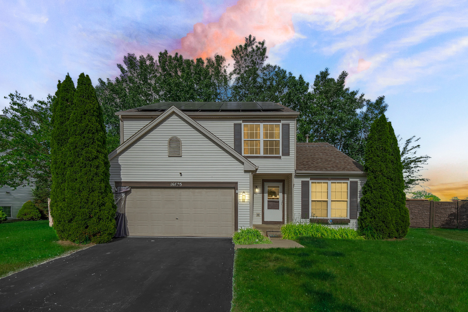 Homes for sale in Crest Hill, IL | 16625 Kingsbrook Dr, Crest Hill, IL 60403 | MLS# 12662976
