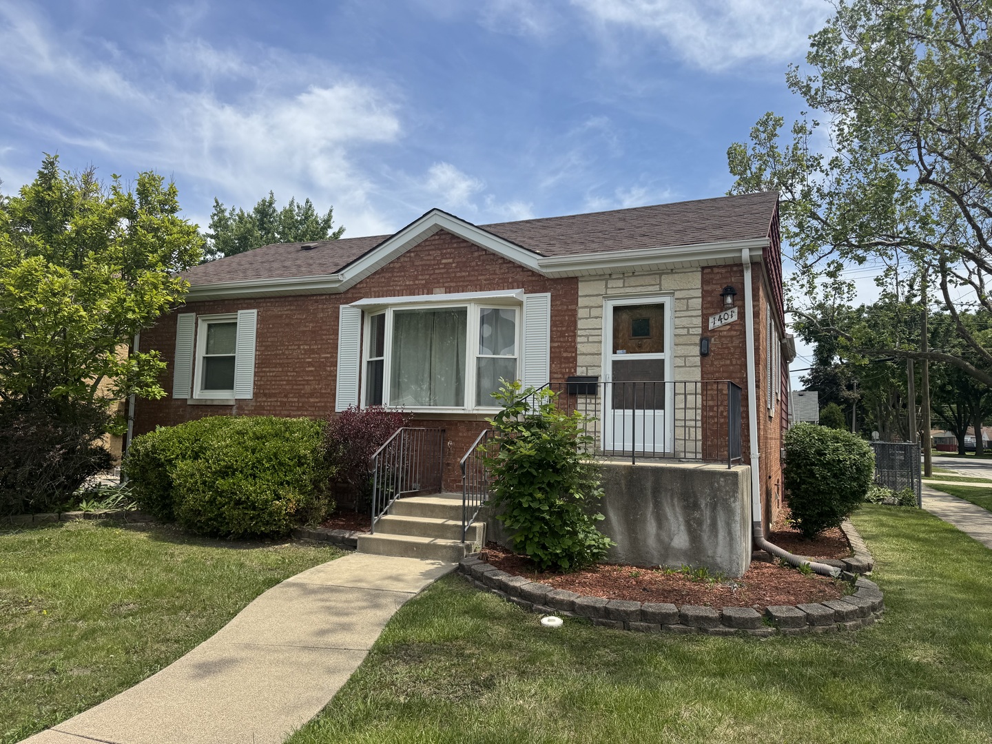 Homes for sale in La Grange Park, IL | 1401 Beach Ave, La Grange Park, IL 60526 | MLS# 12663002