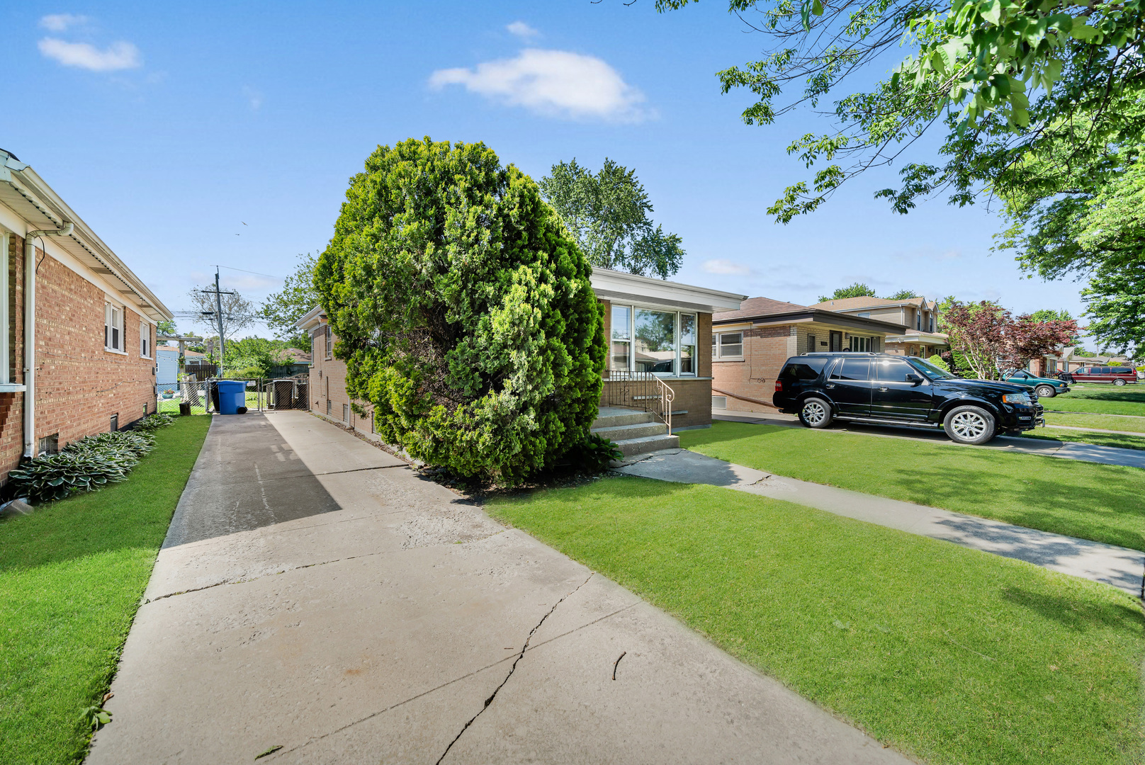 Homes for sale in Chicago, IL | 4313 W 77Th Pl W, Chicago, IL 60652 | MLS# 12663016