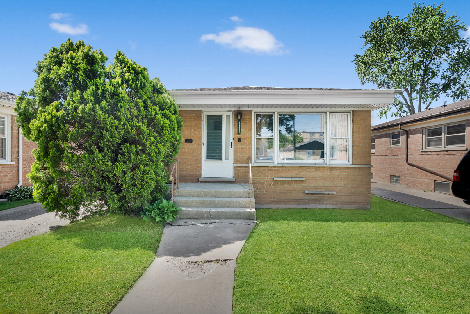 Homes for sale in Chicago, IL | 4313 W 77th Pl W, Chicago, IL 60652 | MLS# 12663016