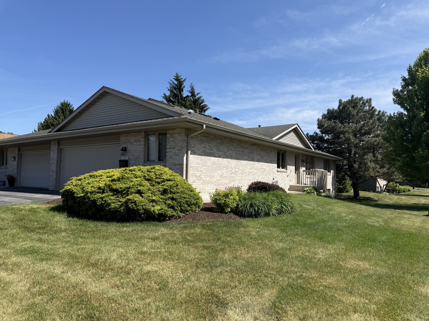 Homes for sale in Rockford, IL | 6521 Laurelwood Dr #6521, Rockford, IL 61108 | MLS# 12663054