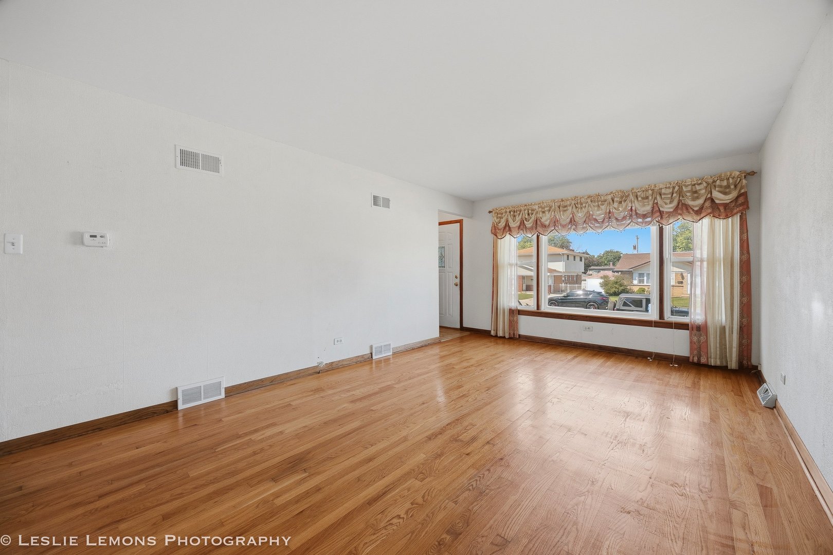 Homes for sale in Alsip, IL | 12213 S Hamlin Ave, Alsip, IL 60803 | MLS# 12663066