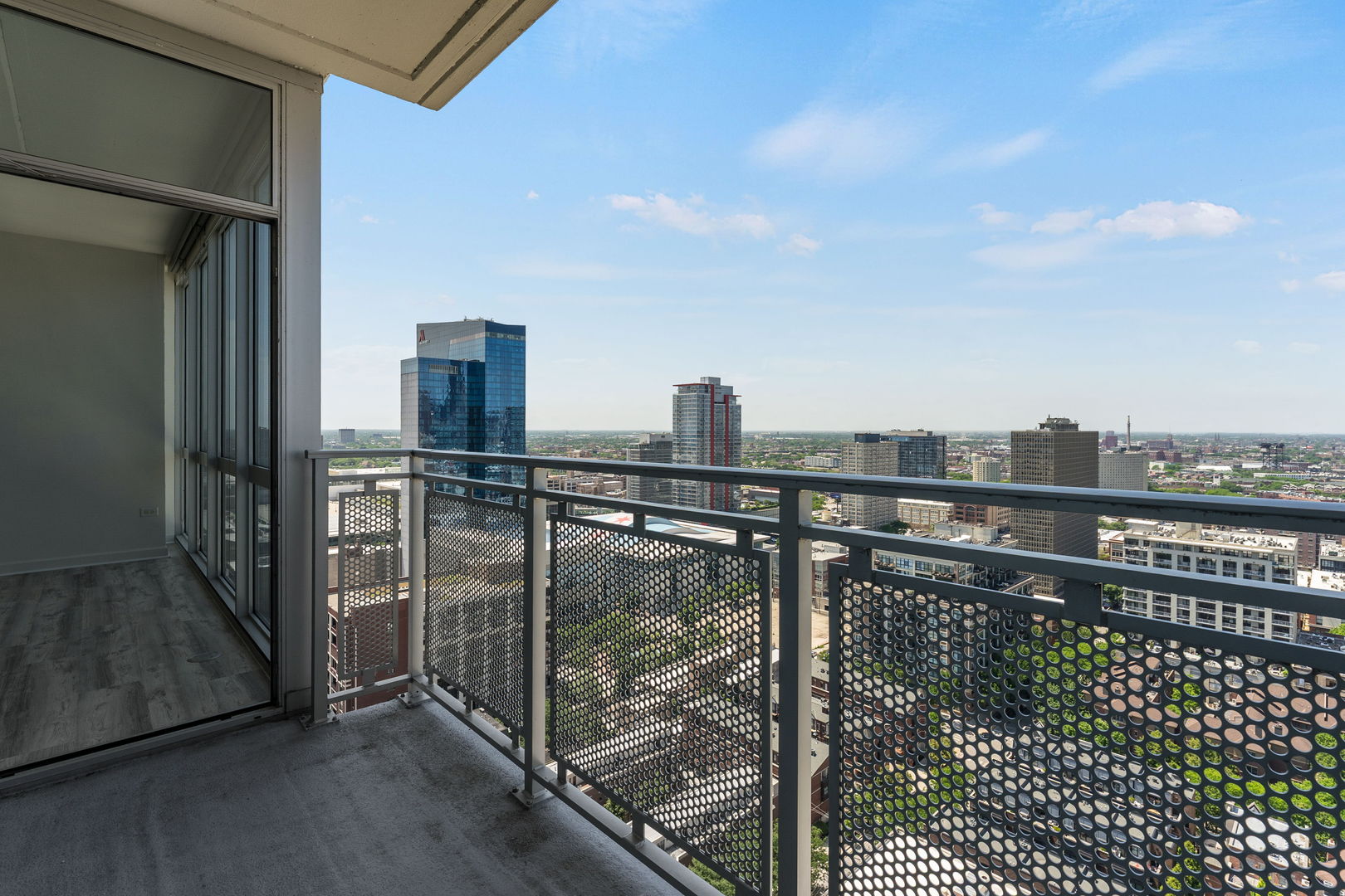 Homes for sale in Chicago, IL | 1901 S Calumet Ave #2712, Chicago, IL 60616 | MLS# 12663085