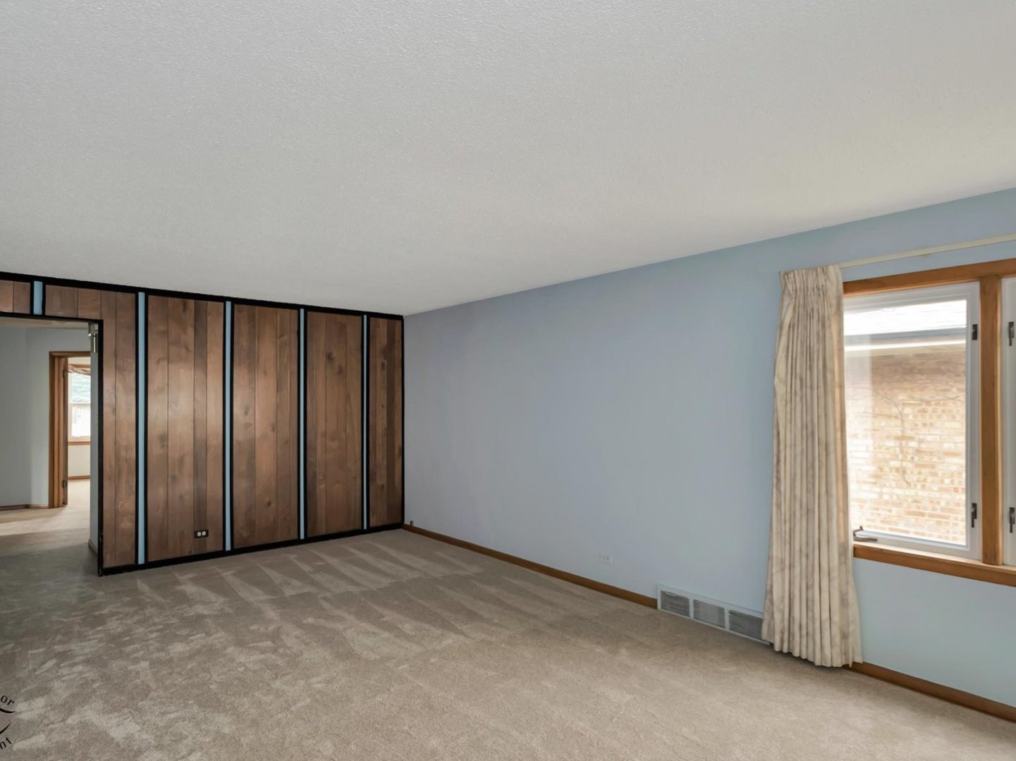 Homes for sale in Evergreen Park, IL | 10208 S Saint Louis Ave, Evergreen Park, IL 60805 | MLS# 12663162