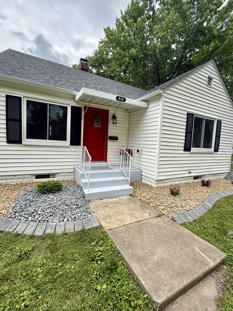Homes for sale in Centralia, IL | 635 S Sycamore St, Centralia, IL 62801 | MLS# 12663217