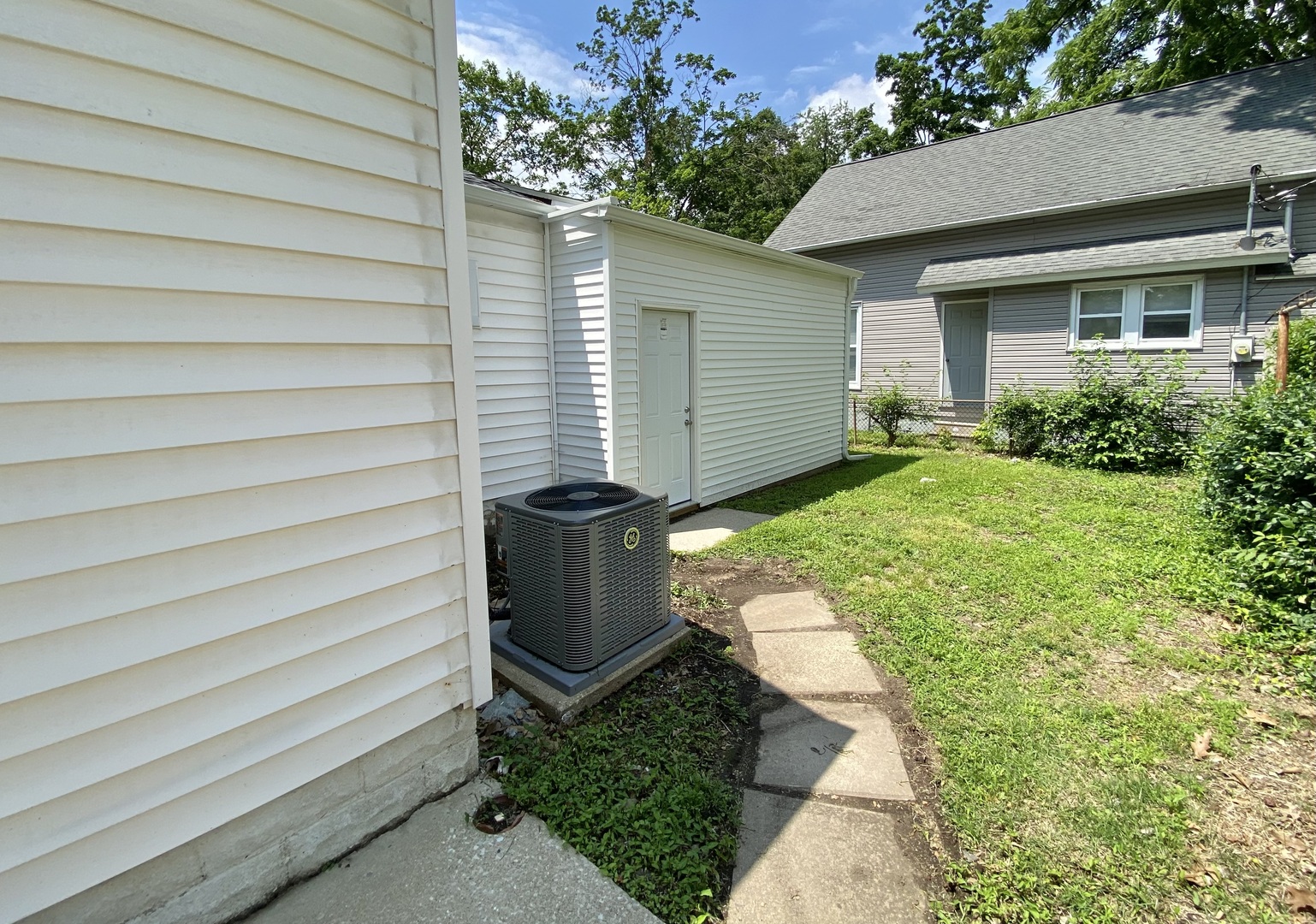 Homes for sale in Centralia, IL | 635 S Sycamore St, Centralia, IL 62801 | MLS# 12663217