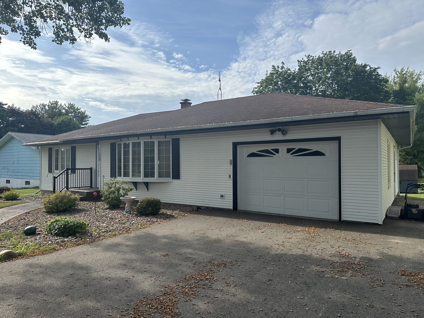 Homes for sale in Savanna, IL | 1723 E Lawn, Savanna, IL 61074 | MLS# 12663293
