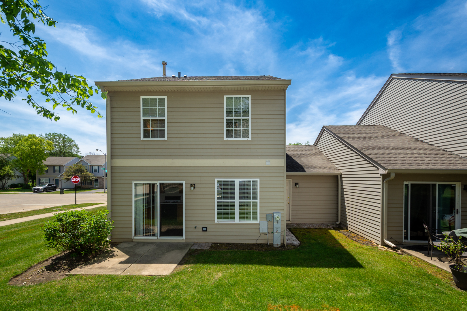 Homes for sale in Round Lake Beach, IL | 1277 N Village Dr, Round Lake Beach, IL 60073 | MLS# 12663308