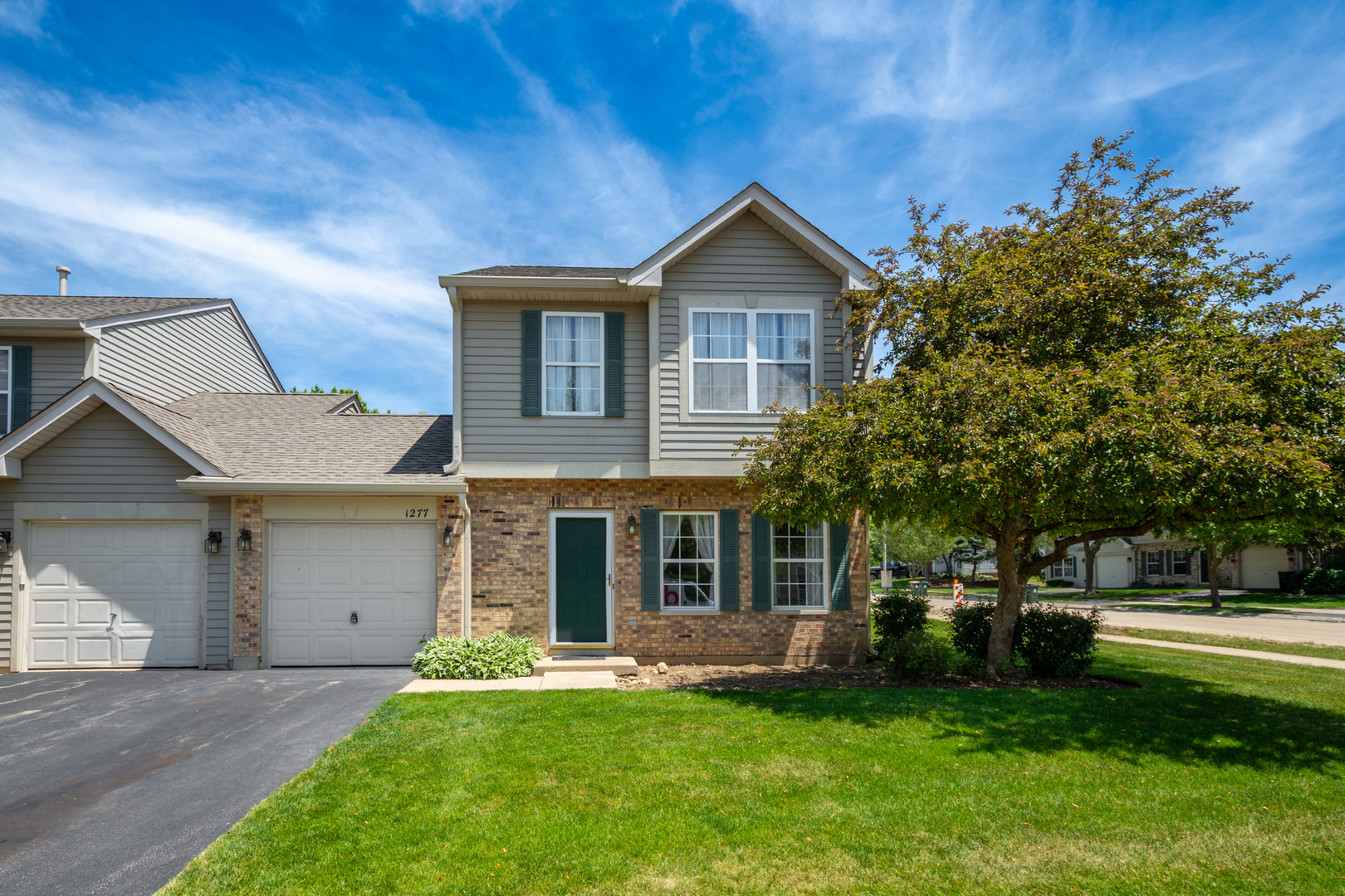 Homes for sale in Round Lake Beach, IL | 1277 N Village Dr, Round Lake Beach, IL 60073 | MLS# 12663308