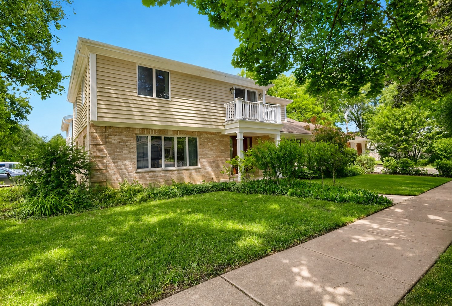 2nd image of 616 W Park St, Arlington Heights, IL 60005 | MLS# 12663348