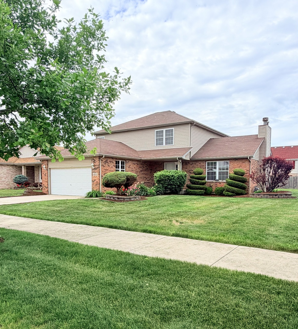 Homes for sale in Oak Forest, IL | 4606 Newberry Ave, Oak Forest, IL 60452 | MLS# 12663436