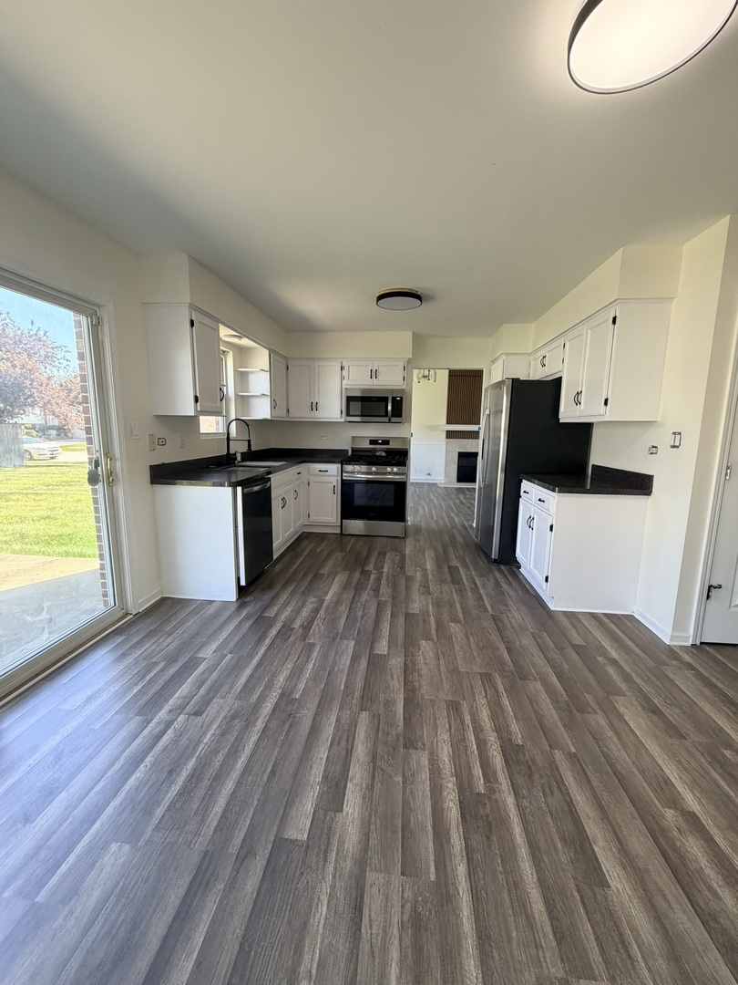 Homes for sale in Oak Forest, IL | 4606 Newberry Ave, Oak Forest, IL 60452 | MLS# 12663436