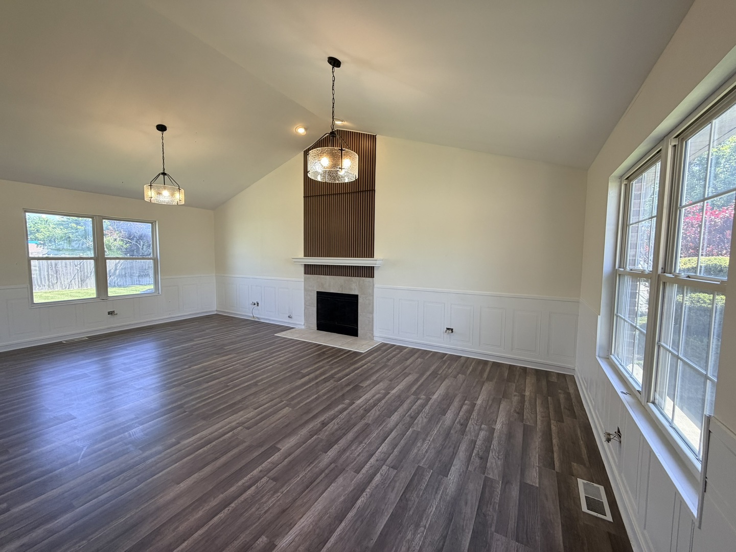 Homes for sale in Oak Forest, IL | 4606 Newberry Ave, Oak Forest, IL 60452 | MLS# 12663436