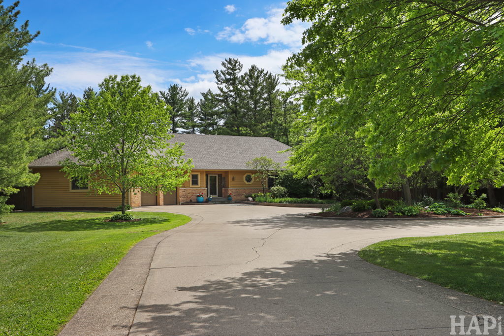 Homes for sale in Antioch, IL | 23925 W Grass Lake Rd, Antioch, IL 60002 | MLS# 12663472