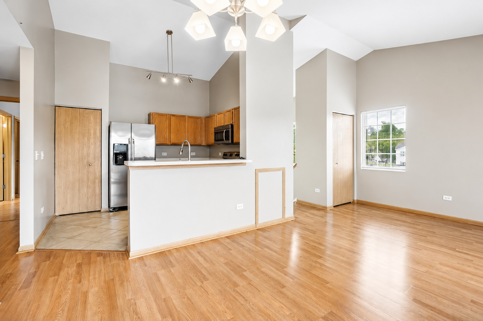Homes for sale in Carpentersville, IL | 1623 Silverstone Dr #1623, Carpentersville, IL 60110 | MLS# 12663481