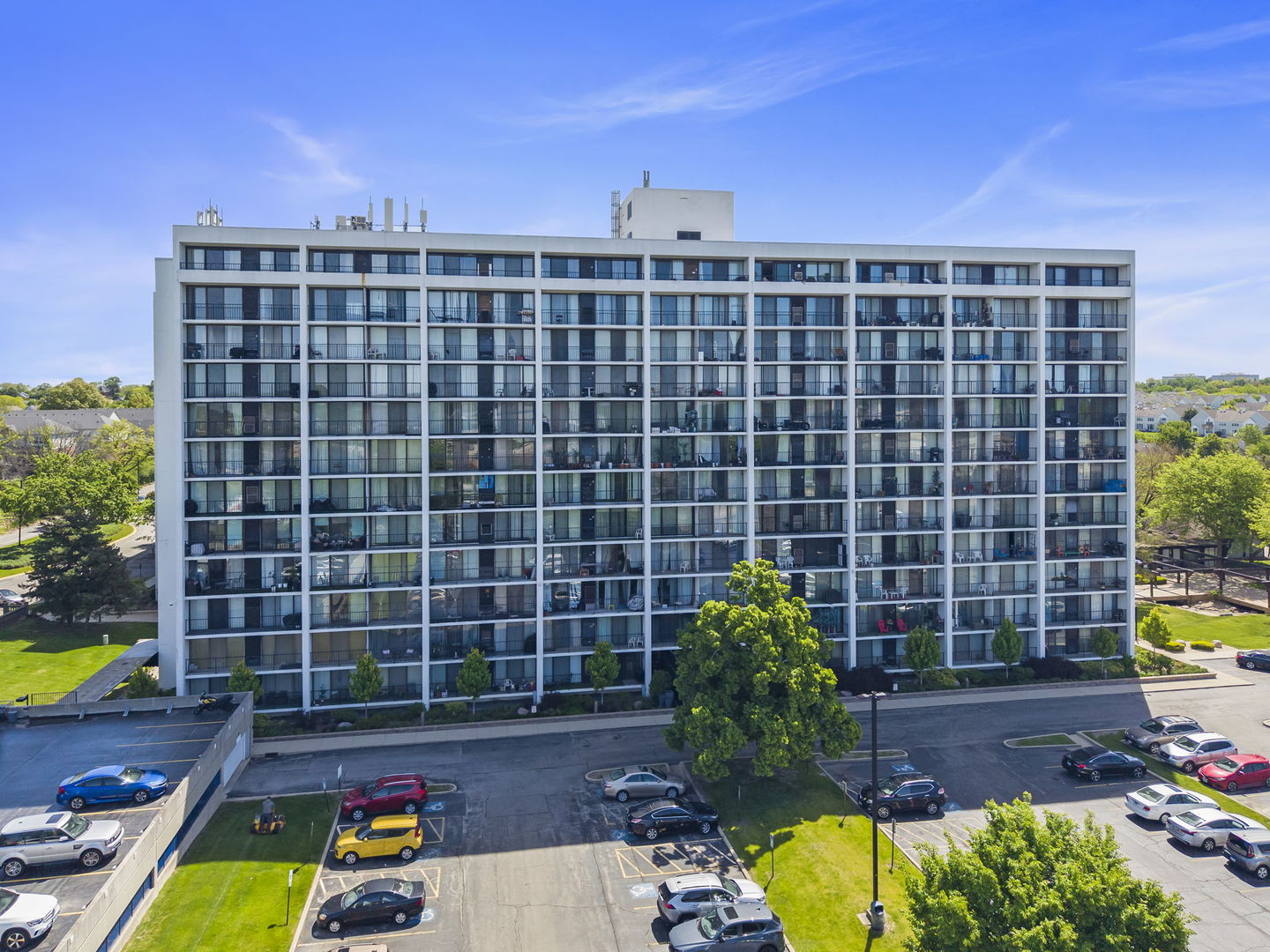 Homes for sale in Lombard, IL | 2005 S Finley Rd #1012, Lombard, IL 60148 | MLS# 12663522