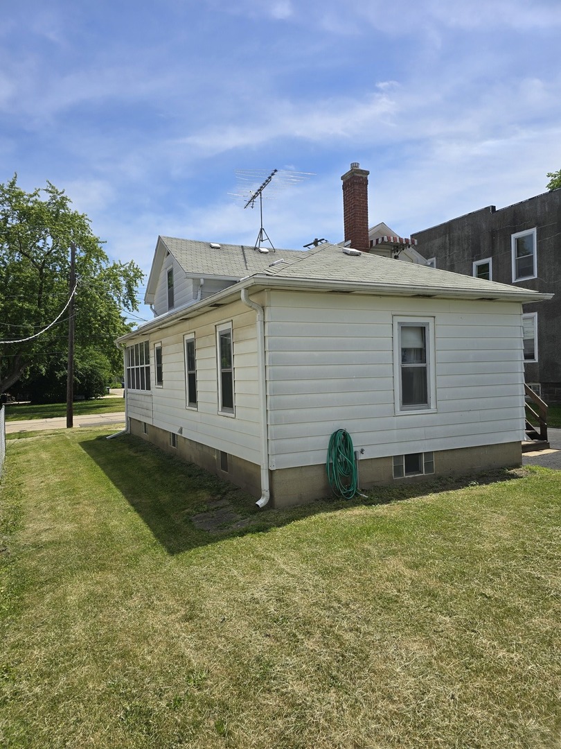Homes for sale in De Kalb, IL | 627 N 11Th St, De Kalb, IL 60115 | MLS# 12663529