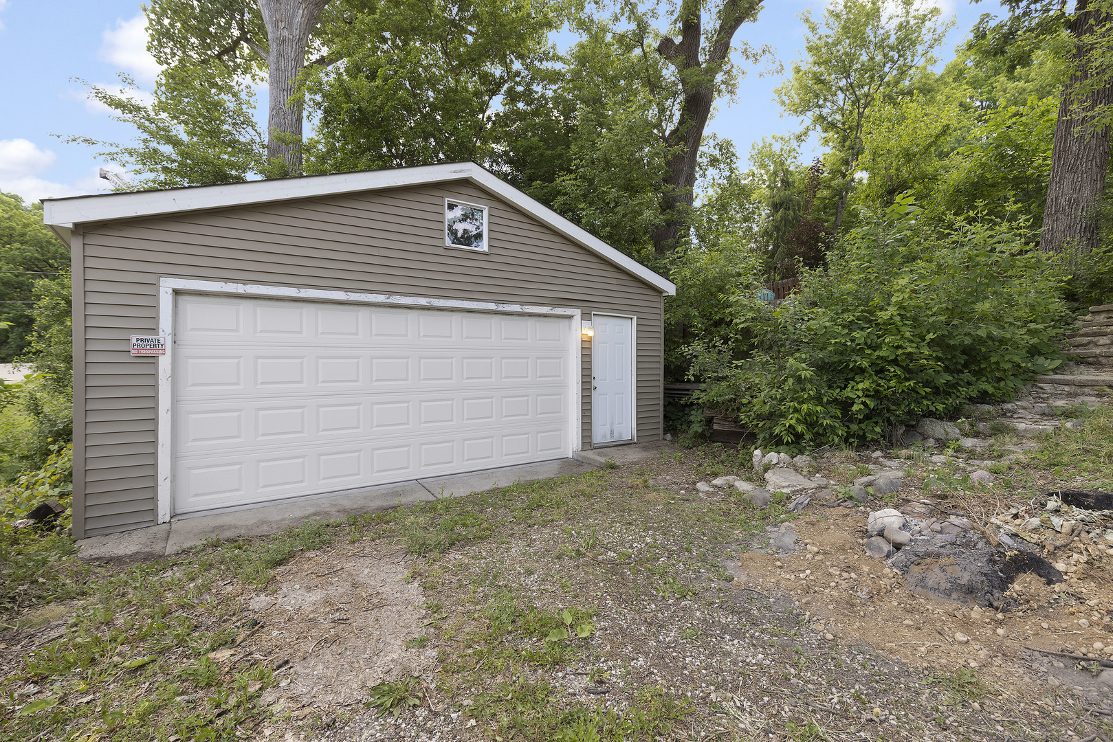 Homes for sale in Fox River Grove, IL | 8717 Gardner Rd, Fox River Grove, IL 60021 | MLS# 12663592