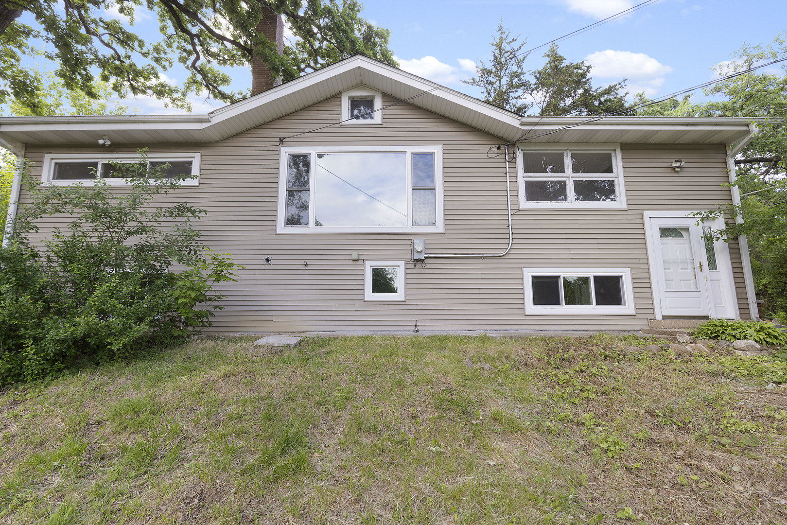 Homes for sale in Fox River Grove, IL | 8717 Gardner Rd, Fox River Grove, IL 60021 | MLS# 12663592