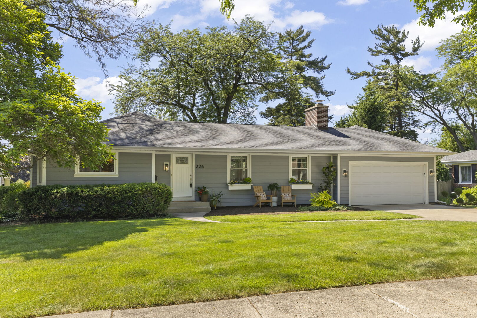 Homes for sale in Glen Ellyn, IL | 226 Woodstock Ave, Glen Ellyn, IL 60137 | MLS# 12663637