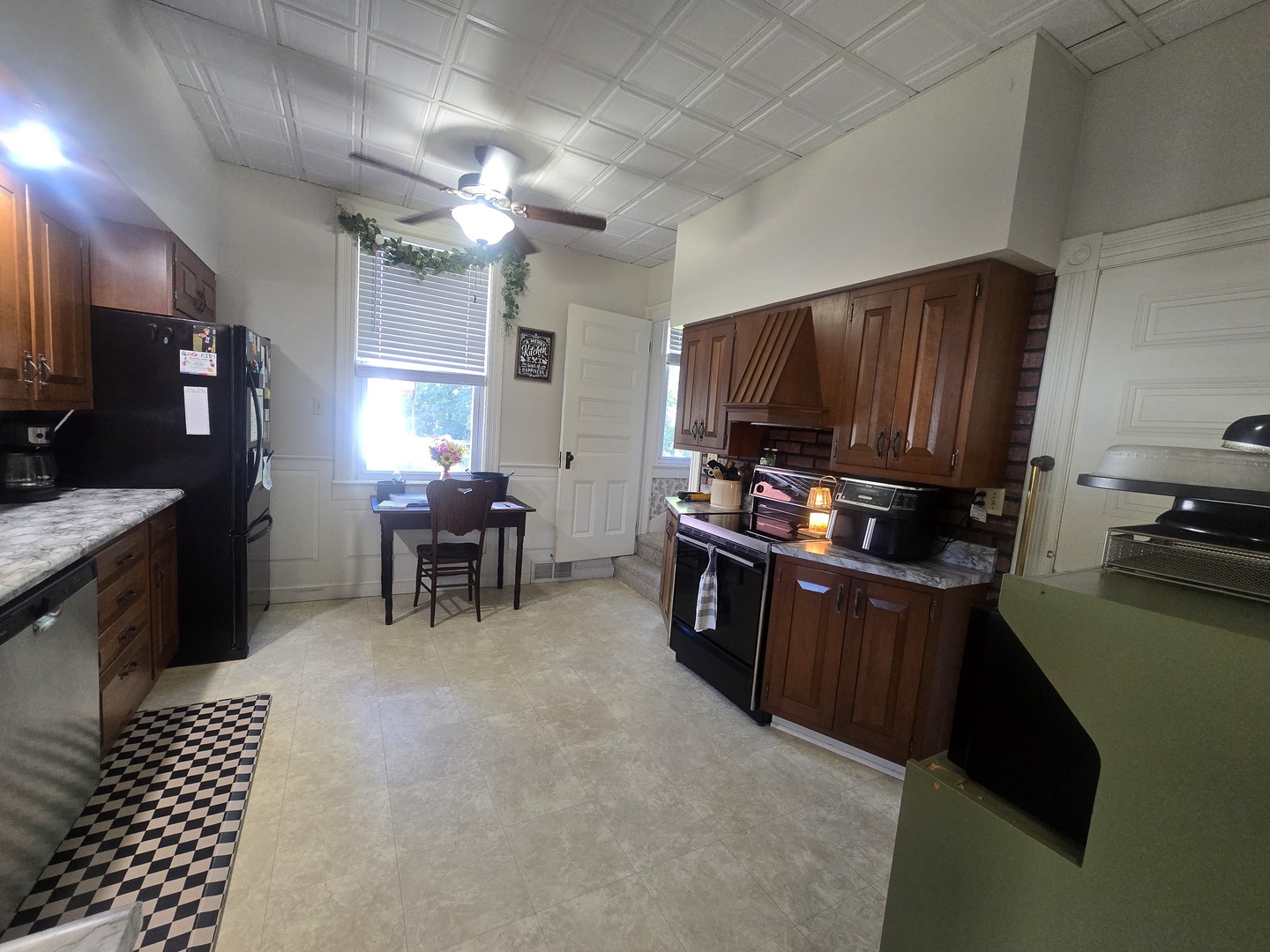 2nd image of 230 Ft Edwards Dr, Warsaw, IL 62379 | MLS# 12663653
