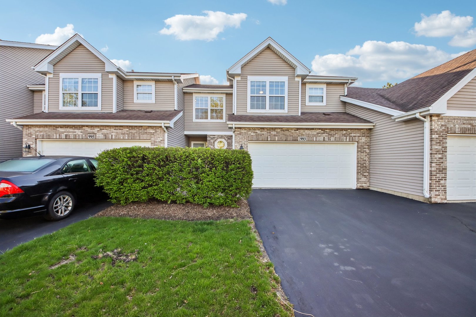 Homes for sale in Itasca, IL | 993 Willow St, Itasca, IL 60143 | MLS# 12663700