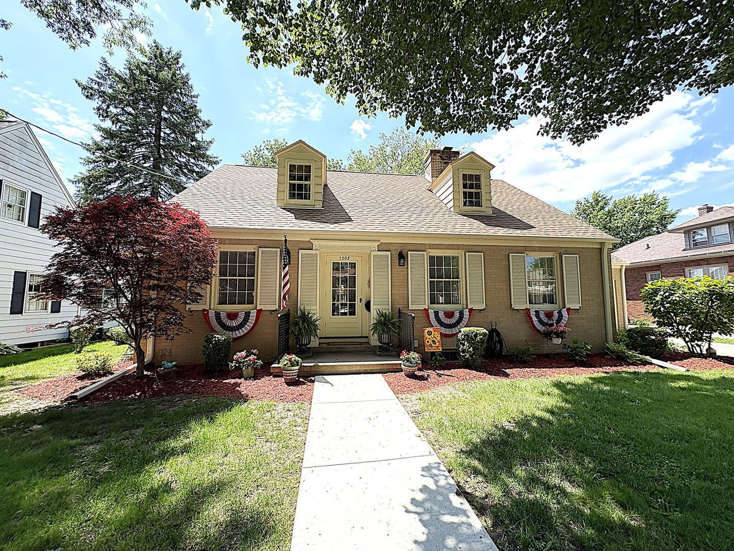 Homes for sale in Sterling, IL | 1505 1st Ave, Sterling, IL 61081 | MLS# 12663785