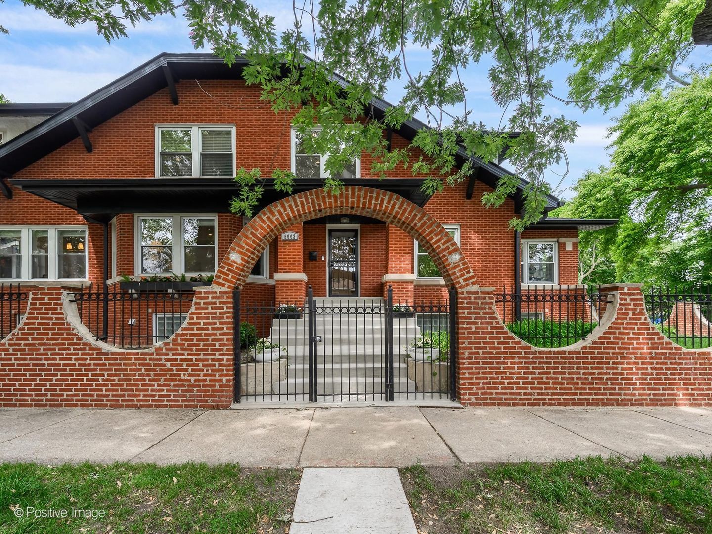 Homes for sale in Chicago, IL | 5002 N Central Park Ave, Chicago, IL 60625 | MLS# 12664054