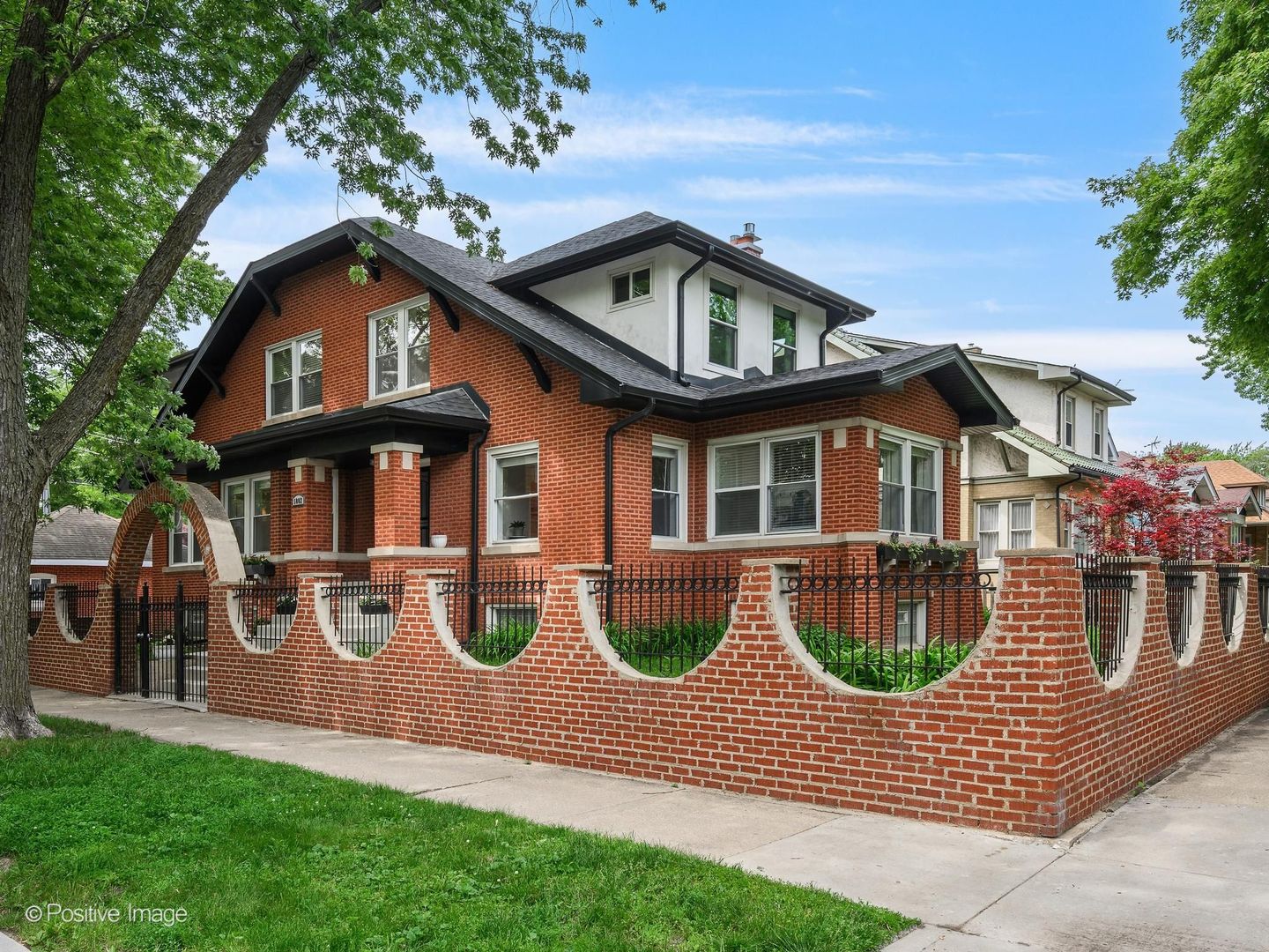 Homes for sale in Chicago, IL | 5002 N Central Park Ave, Chicago, IL 60625 | MLS# 12664054
