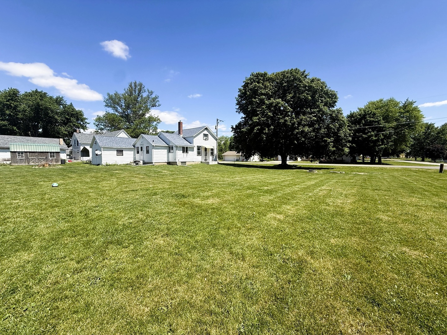 Homes for sale in Eldena, IL | 1285 Hickory St, Eldena, IL 61324 | MLS# 12664082
