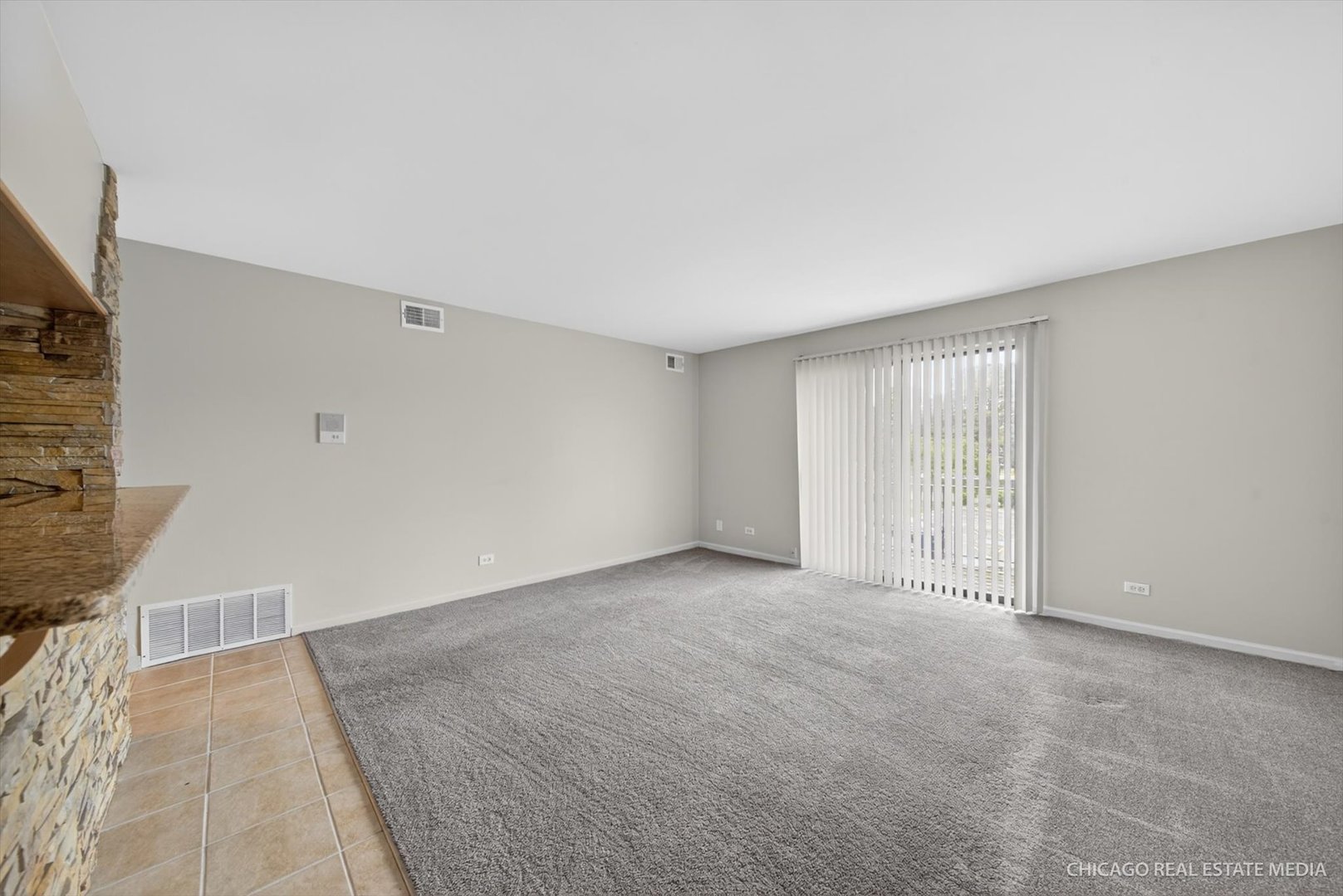 Homes for sale in Buffalo Grove, IL | 4 Oak Creek Dr, Buffalo Grove, IL 60089